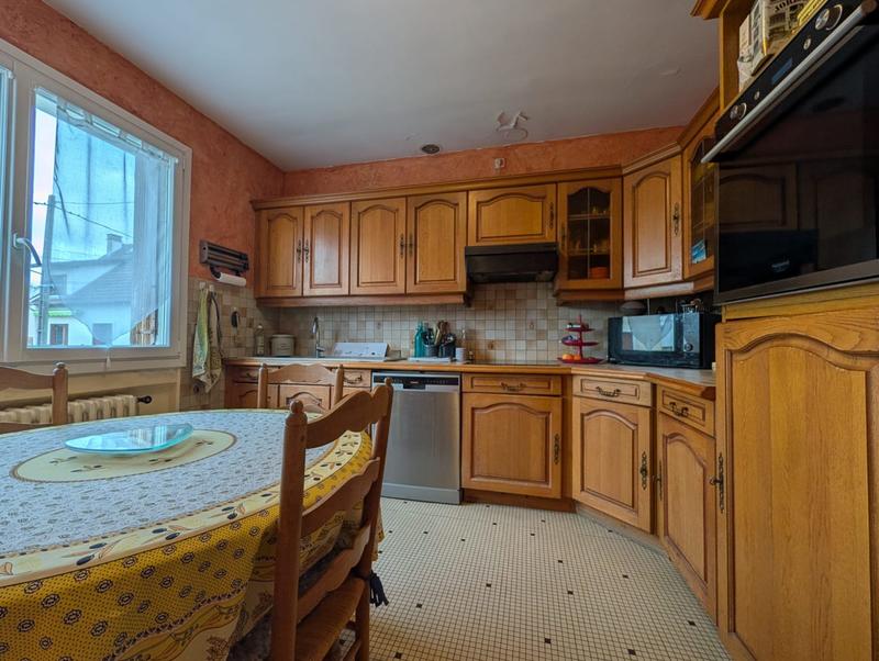 Maison - 144 m² - 7 pièces