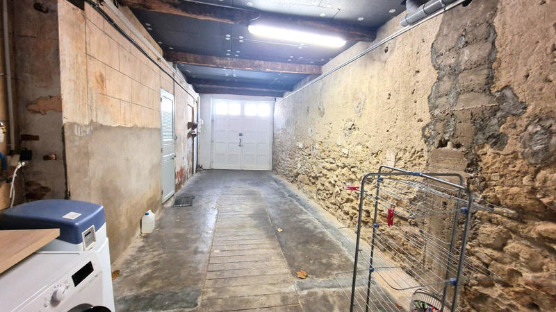 Maison - 240 m² - 7 pièces