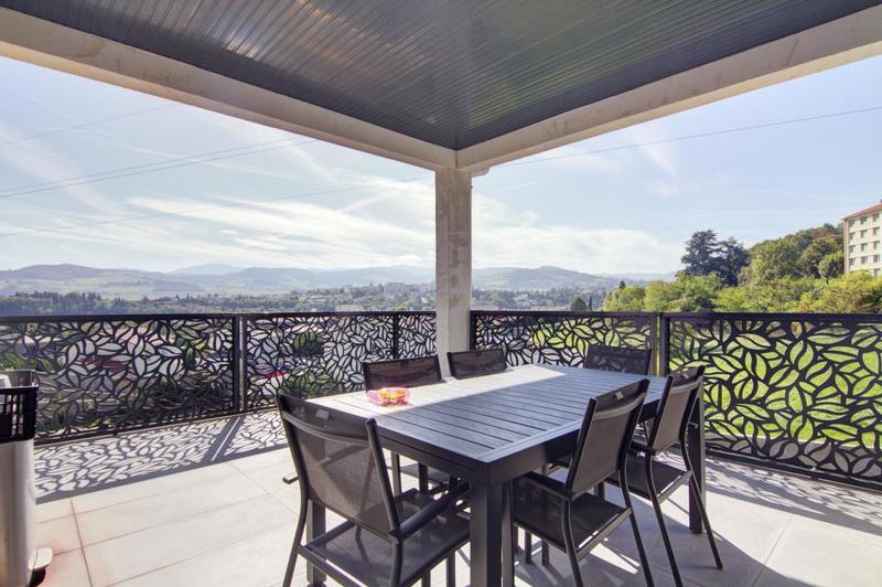 Maison - 135 m² - 5 pièces