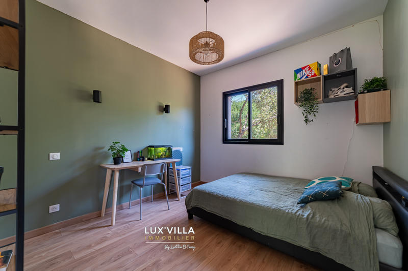 Villa - 290 m² - 12 pièces