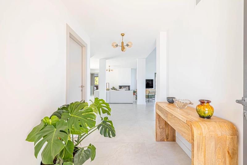 Maison - 375 m² - 10 pièces