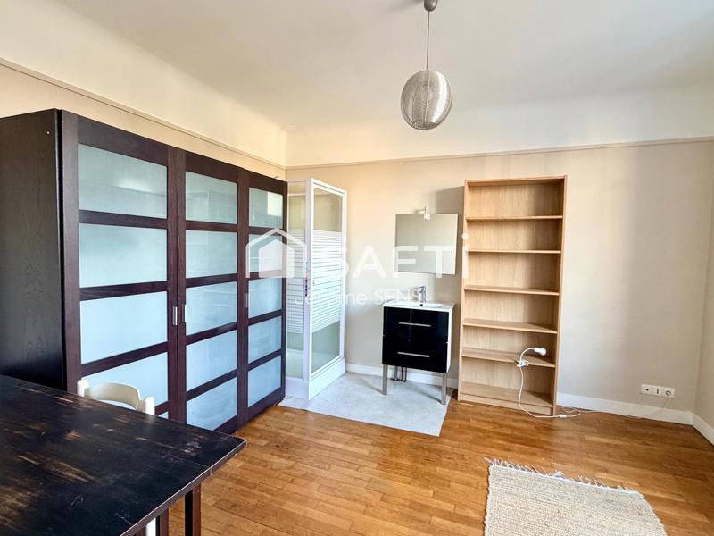 Maison - 168 m² - 8 pièces