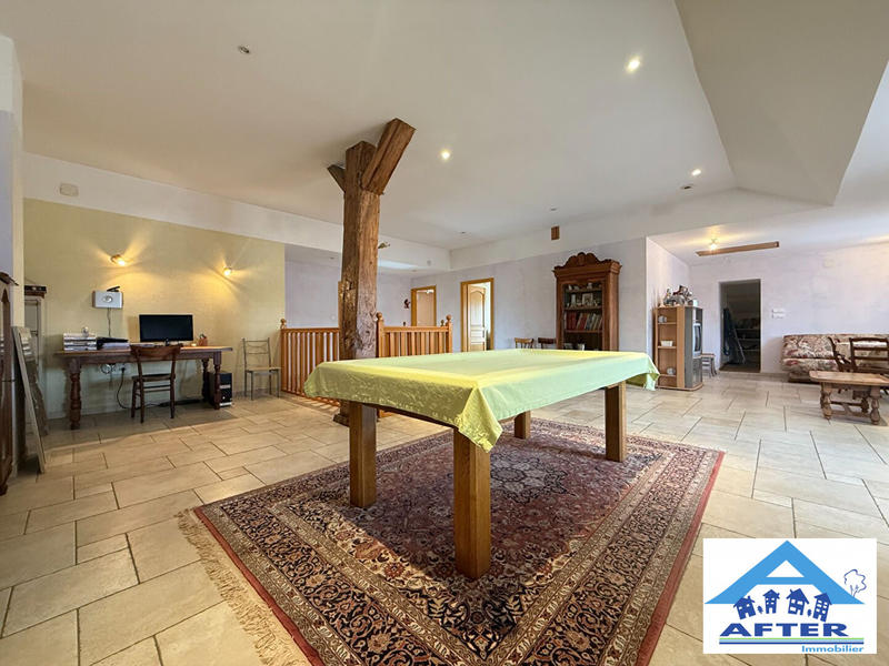 Maison - 197 m² - 6 pièces