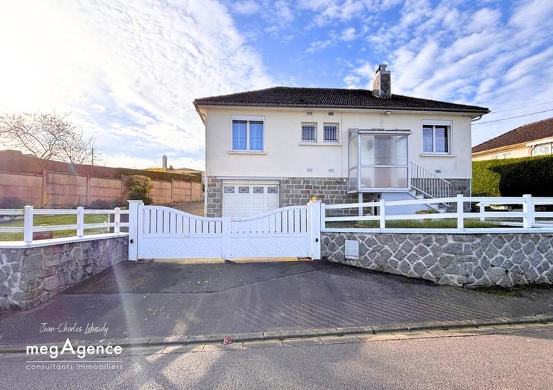 Maison traditionnelle - 75 m² - 4 pièces