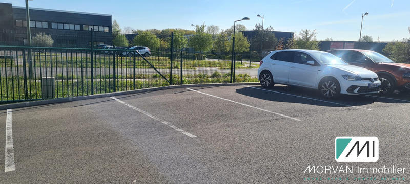 Bureau - 150 m² - 1 pièce