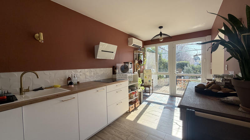 Maison - 111 m² - 6 pièces