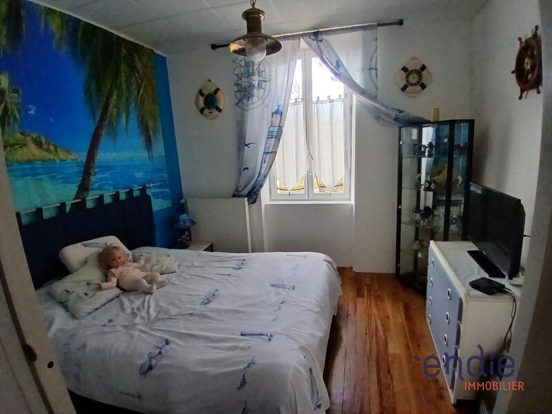 Maison - 175 m² - 7 pièces