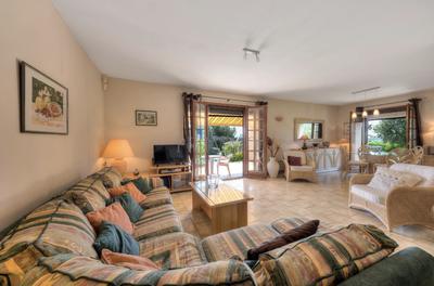 Villa - 90 m² - 4 pièces