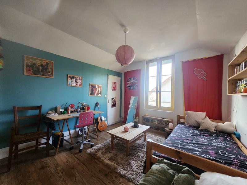 Maison - 98 m² - 5 pièces