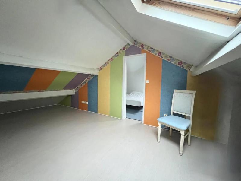 Maison - 140 m² - 8 pièces