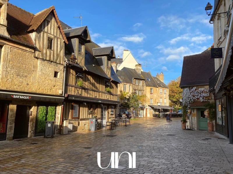 Maison - 218 m² - 8 pièces