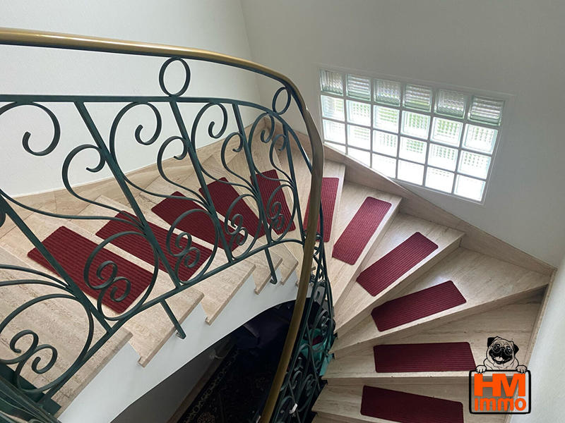 Maison - 156 m² - 7 pièces