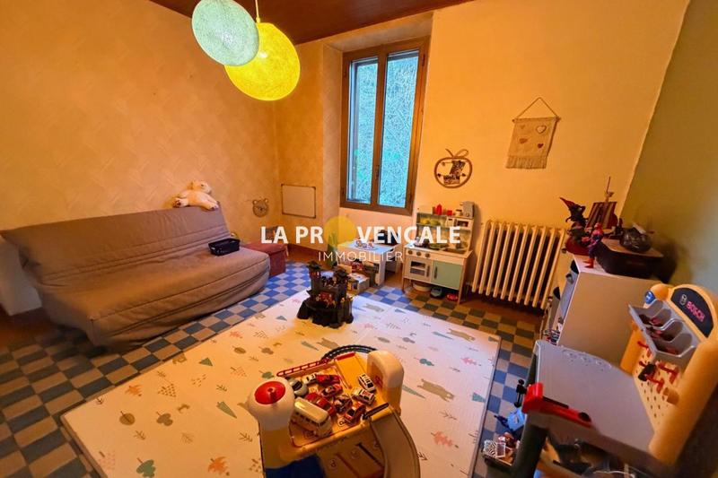 Maison - 145 m² - 6 pièces