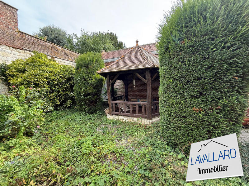 Maison - 290 m² - 8 pièces