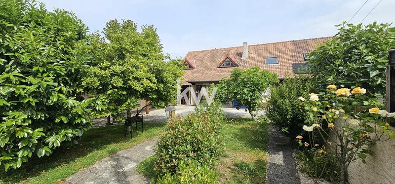 Maison - 140 m² - 8 pièces