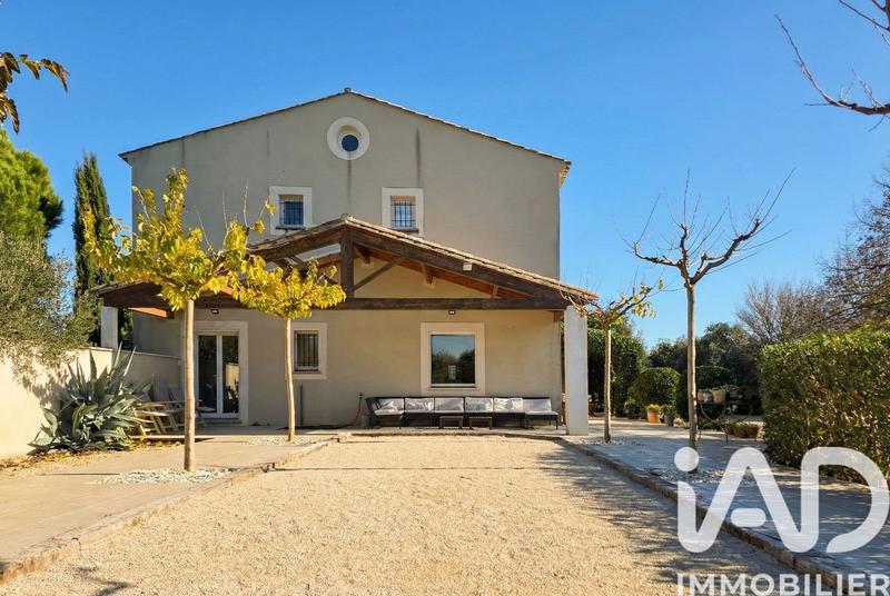 Maison - 348 m² - 12 pièces