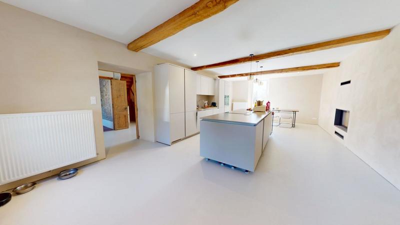 Propriété - 373 m² - 10 pièces