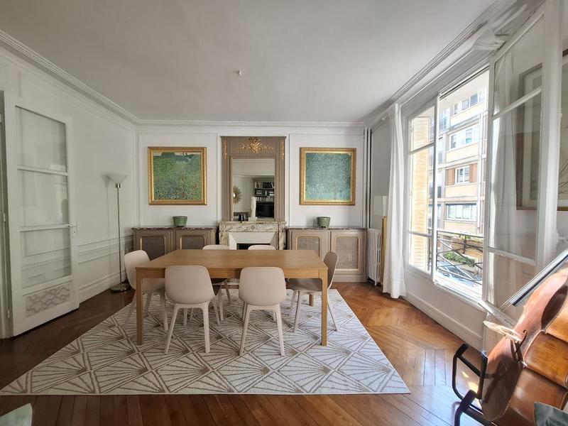 Appartement - 100 m² - 4 pièces