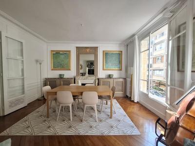 Appartement - 100 m² - 4 pièces