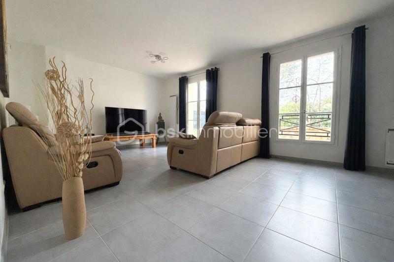 Maison - 150 m² - 8 pièces