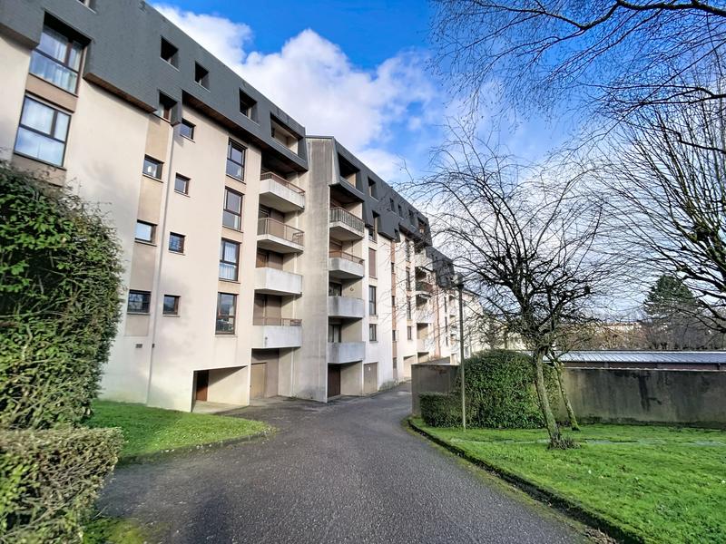 Appartement - 77 m² - 3 pièces