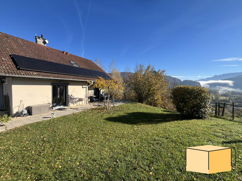 Villa - 165 m² - 6 pièces