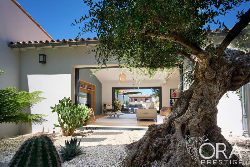 Maison contemporaine - 206 m² - 7 pièces