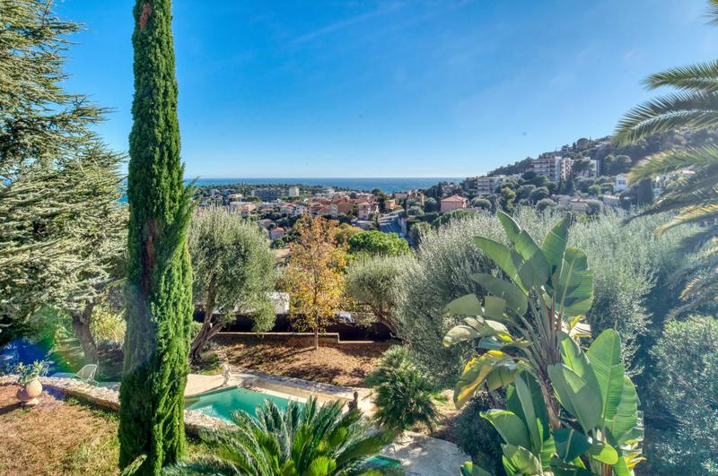 Villa - 270 m² - 8 pièces