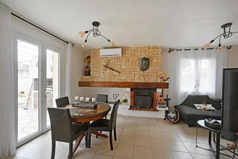 Maison - 90 m² - 5 pièces