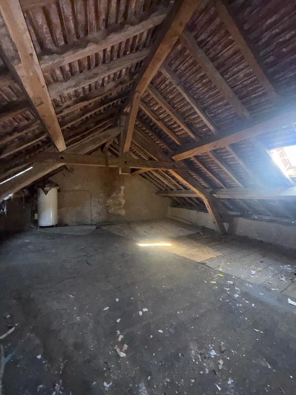 Maison - 224 m² - 10 pièces