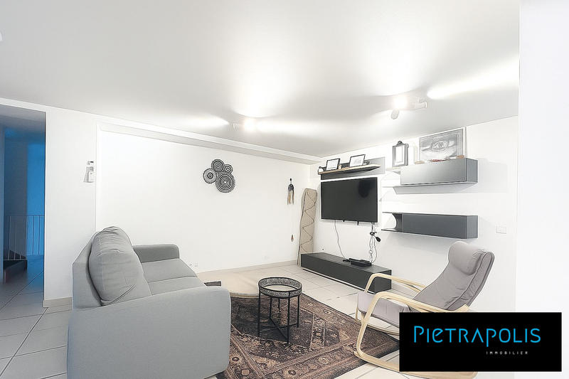 Maison - 193 m² - 6 pièces