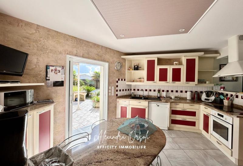 Maison - 167 m² - 7 pièces