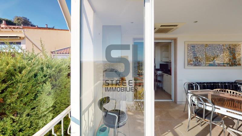 Maison - 408 m² - 8 pièces