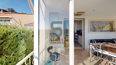 Maison - 408 m² - 8 pièces