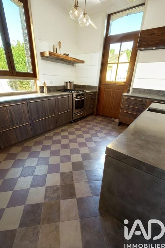 Maison - 170 m² - 6 pièces