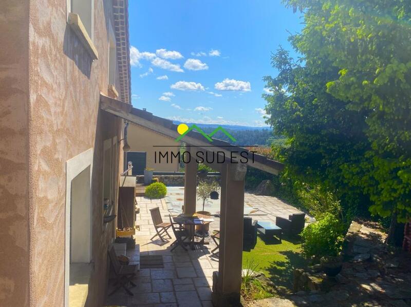 Maison - 120 m² - 6 pièces