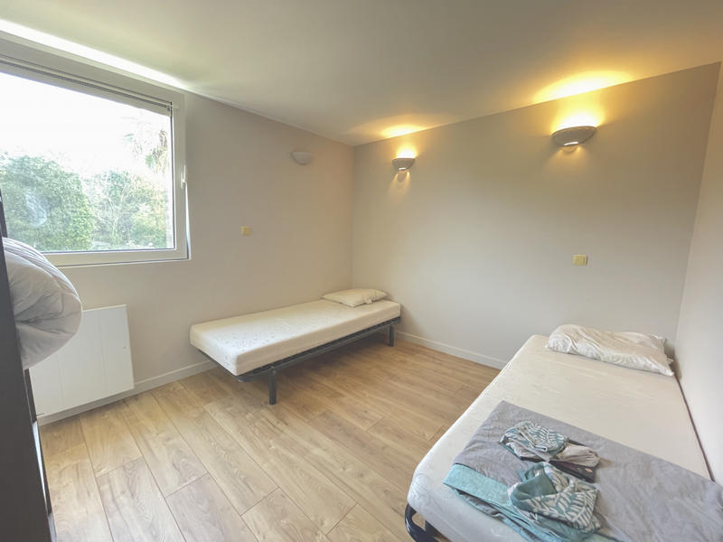 Appartement - 99 m² - 4 pièces