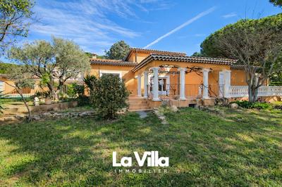 Maison - 180 m² - 6 pièces