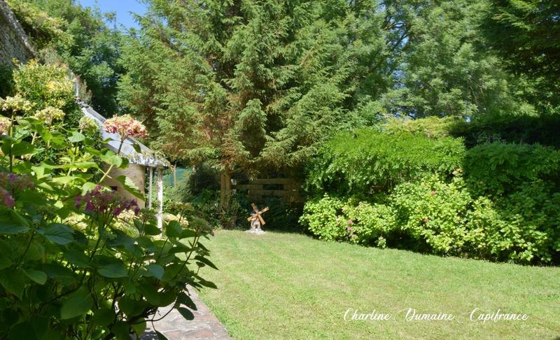 Maison en pierre - 202 m² - 6 pièces