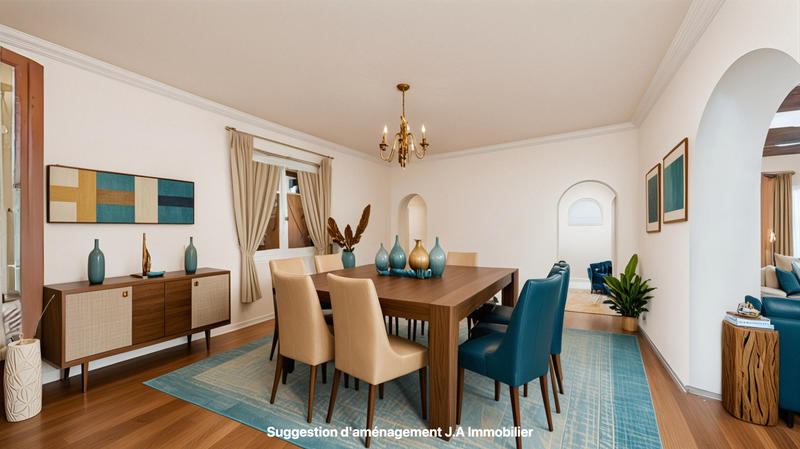 Maison - 225 m² - 9 pièces