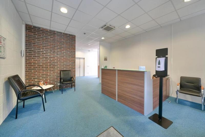 Local d'activités - 287 m²