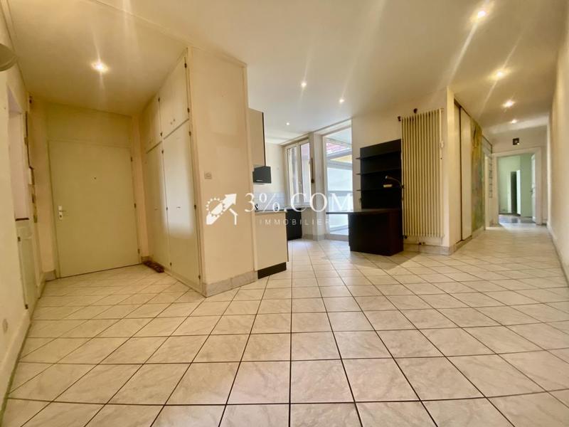 Appartement - 90 m² - 3 pièces