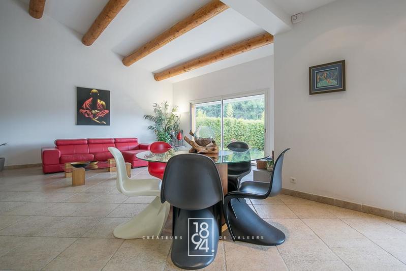Maison - 162 m² - 5 pièces