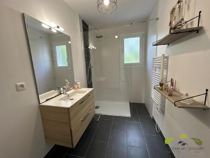 Maison - 99 m² - 4 pièces