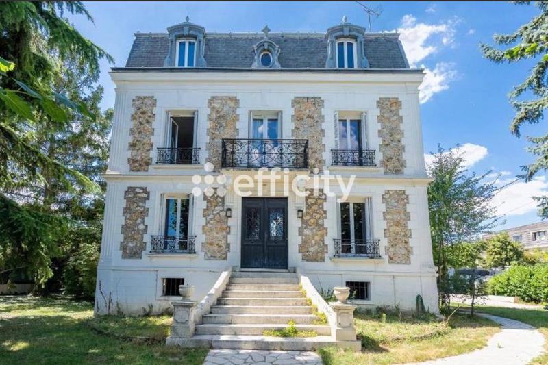 Maison - 176 m² - 7 pièces
