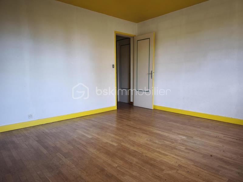 Maison traditionnelle - 184 m² - 5 pièces