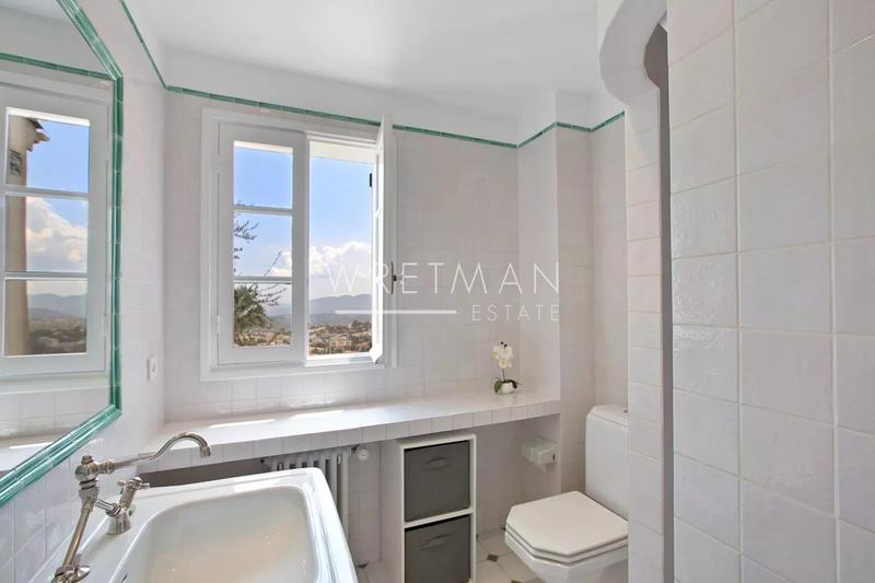 Maison de ville - 200 m² - 7 pièces