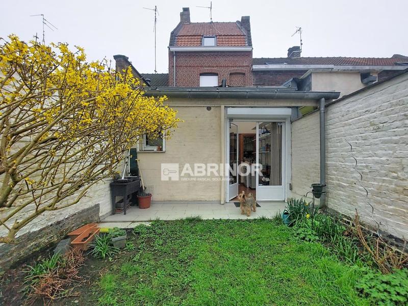Maison - 91 m² - 5 pièces