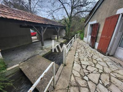 Maison - 257 m² - 11 pièces