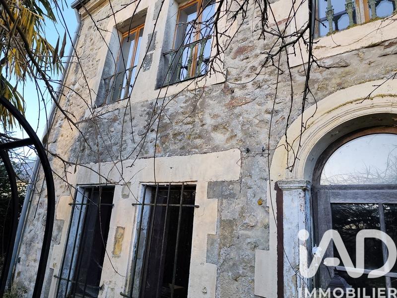 Maison - 260 m² - 10 pièces